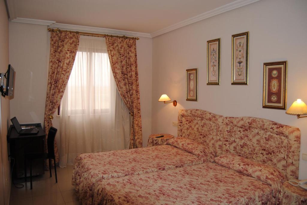 Hotel Cristina-Enea Valdeganga Habitación foto