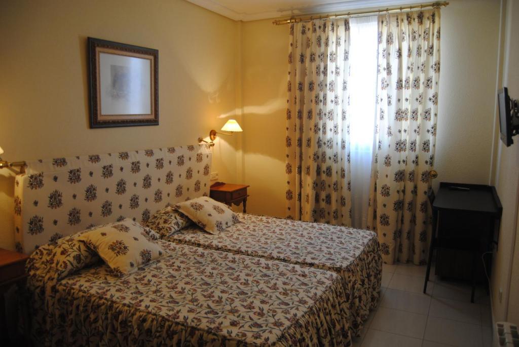 Hotel Cristina-Enea Valdeganga Habitación foto